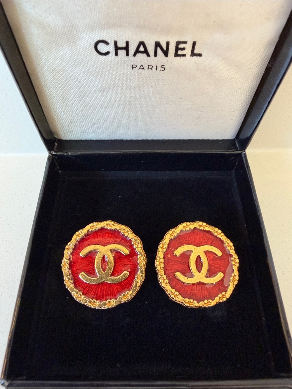 Chanel Vintage Red CC Logo Round Clip-On Earrings